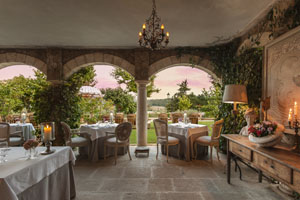 restaurant